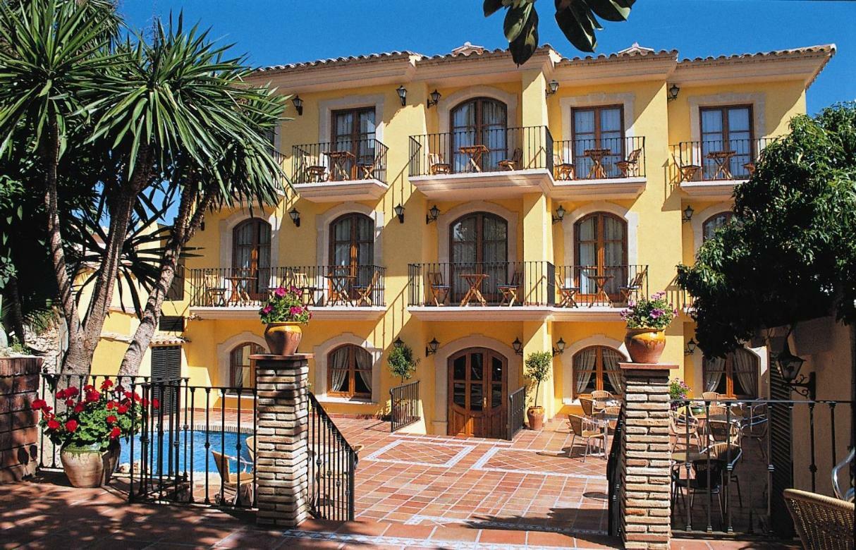 Hotel Restaurante La Masieta Creixell Exterior foto